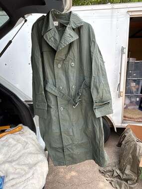 K: Vintage 1970s US ARMY Green Trenchcoat Raincoat Size 40S